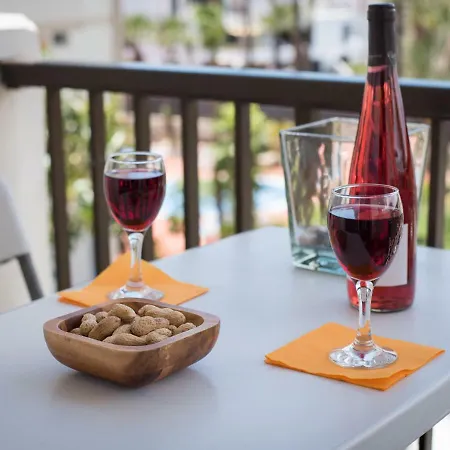 Apartment 310 Great Location In Americas, Sea Front! Playa de las Américas
